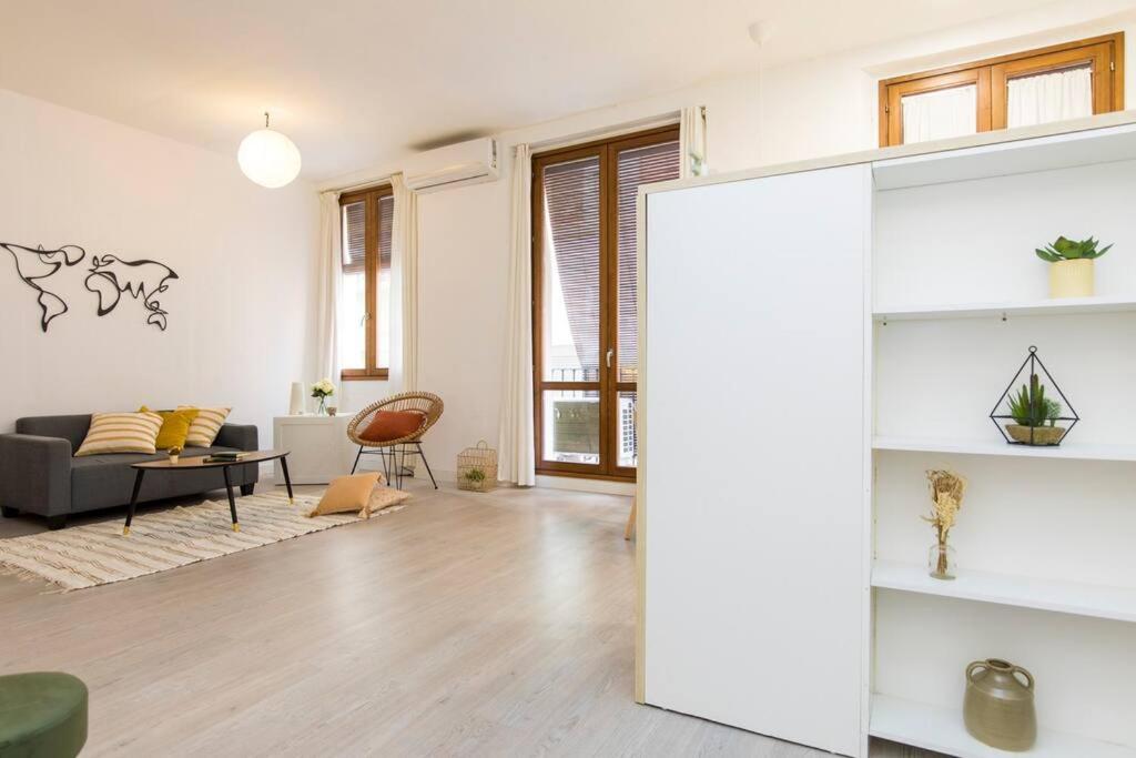 Apartamento Moderno En Casco Historico + Desayuno! *